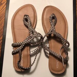 Women’s Merona Boho silver sandals 8.5